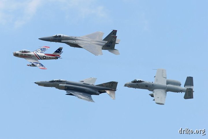 IMG_0363.JPG - Heritage Flight: F-86, F-4, F-15, A-10