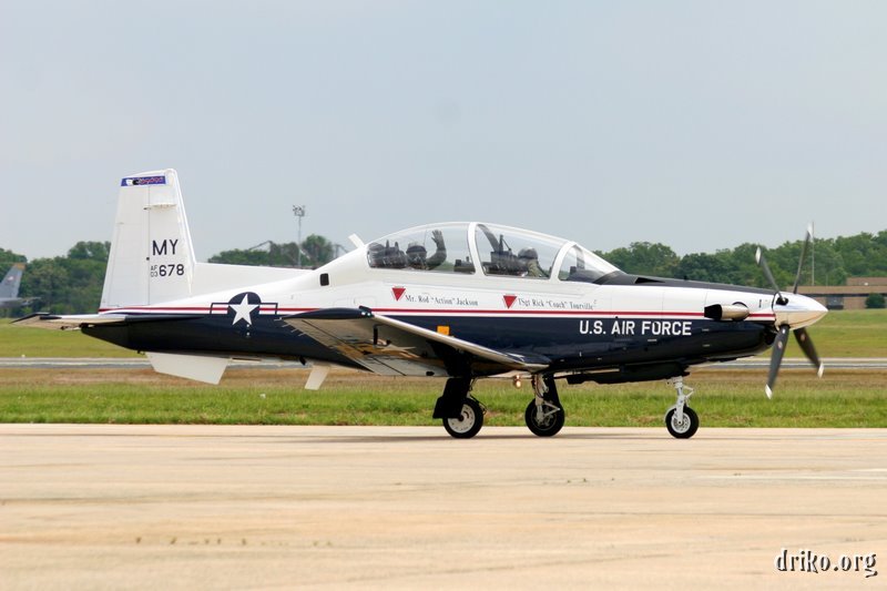 IMG_3340.JPG - T-6 Texan II Taxiing