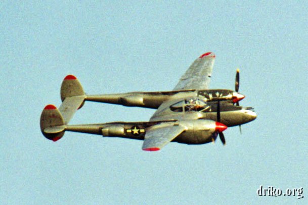 P-38_E9701_ps.JPG - P-38 Lightning