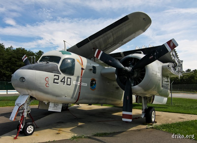 IMG_9734_800.jpg - A remarkably well-preserved S-2 Tracker specimen