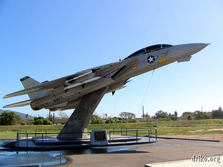 IMG_1101.JPG - F-14 Tomcat 1