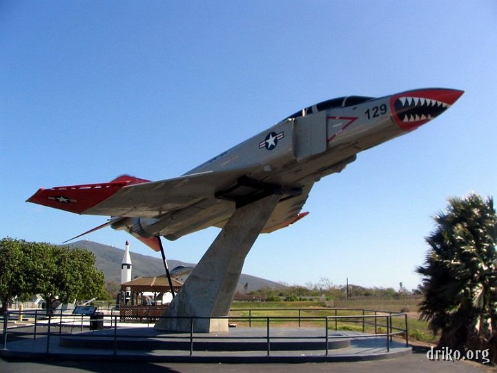 IMG_1111.JPG - F-4 Phantom II 3