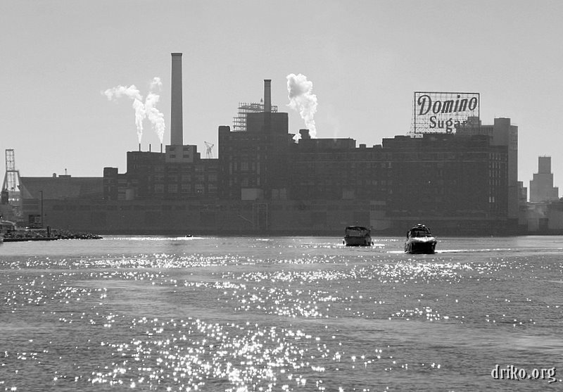 IMG_8350_ps_healing.JPG - Domino Sugars in Baltimore's Inner Harbor