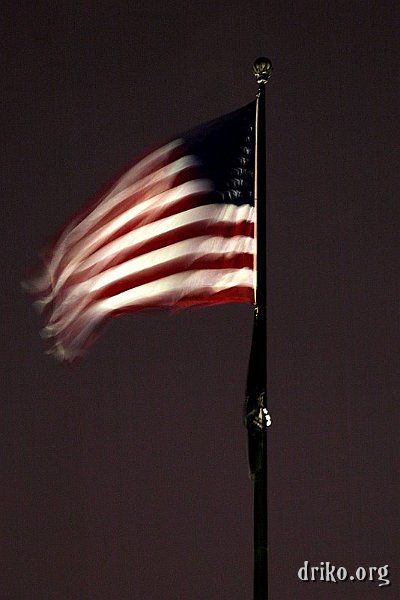 IMG_1120-1.JPG - Night Flag   Long exposure night shot from the World War II Memorial 